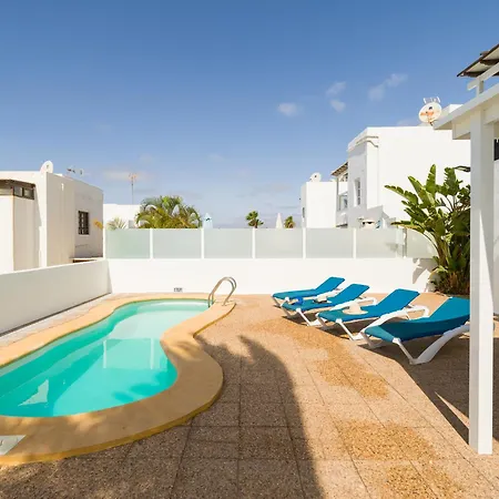 Villa Con Piscina Privada A 500 M De La Playa Puerto del Carmen (Lanzarote)